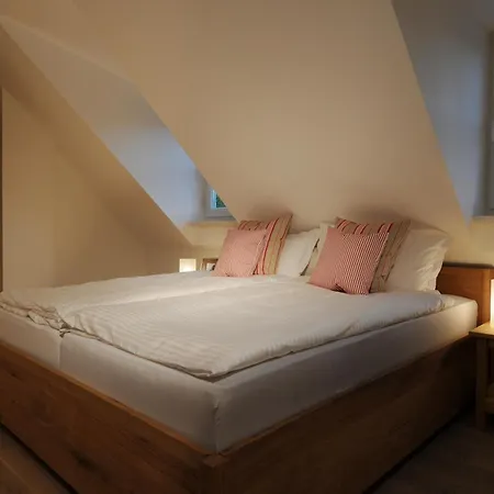 Apartment Nr 7 Im Gutshaus Zicker Auf Ruegen *