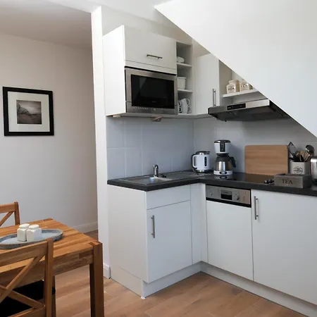 Apartment Nr 7 Im Gutshaus Zicker Auf Ruegen Garz (Rugen)