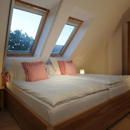 Apartment Nr 7 Im Gutshaus Zicker Auf Ruegen